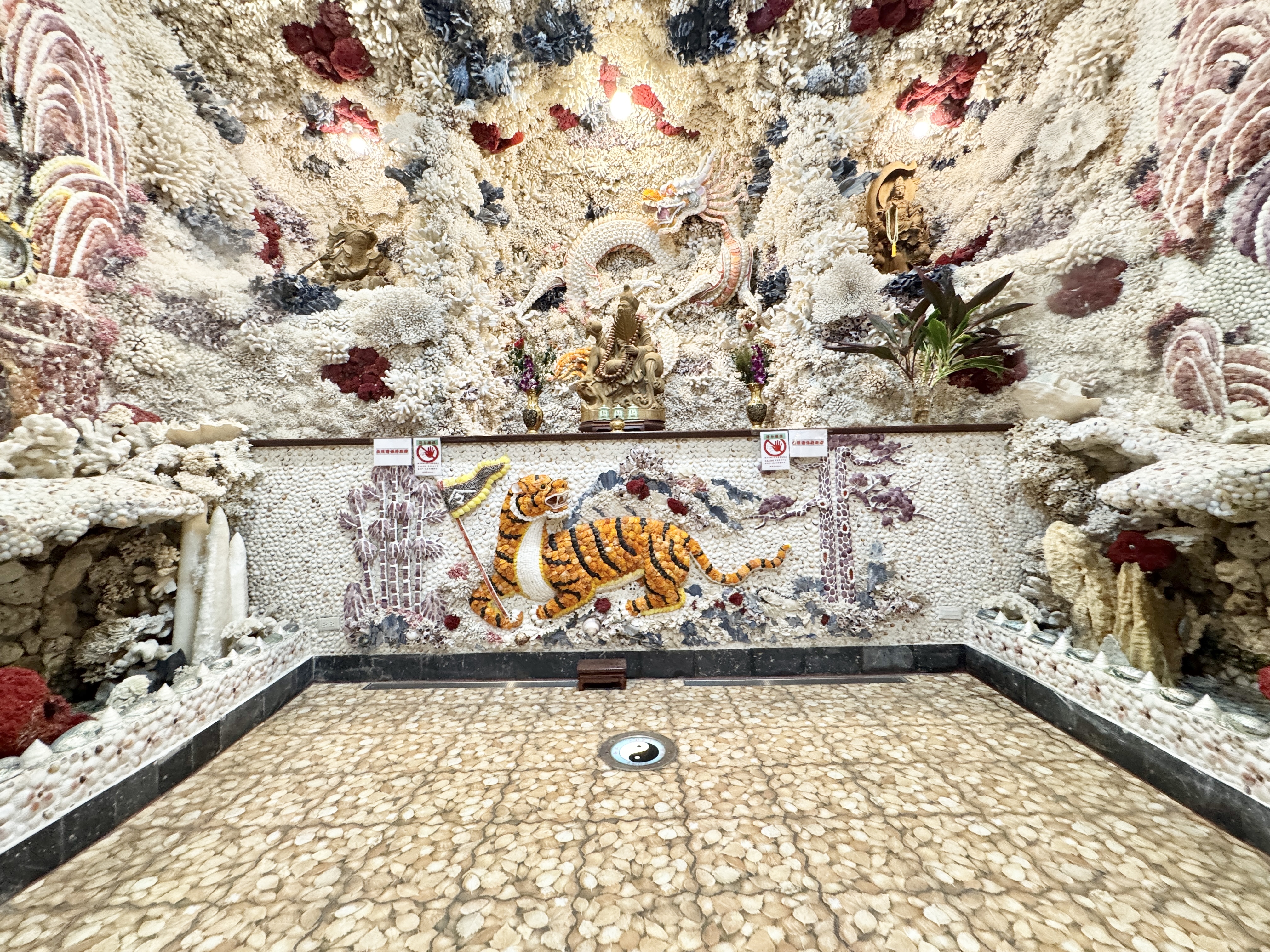 Shimen Coral Shell Temple｜North Coast Travel Spot｜Showway Real Estate